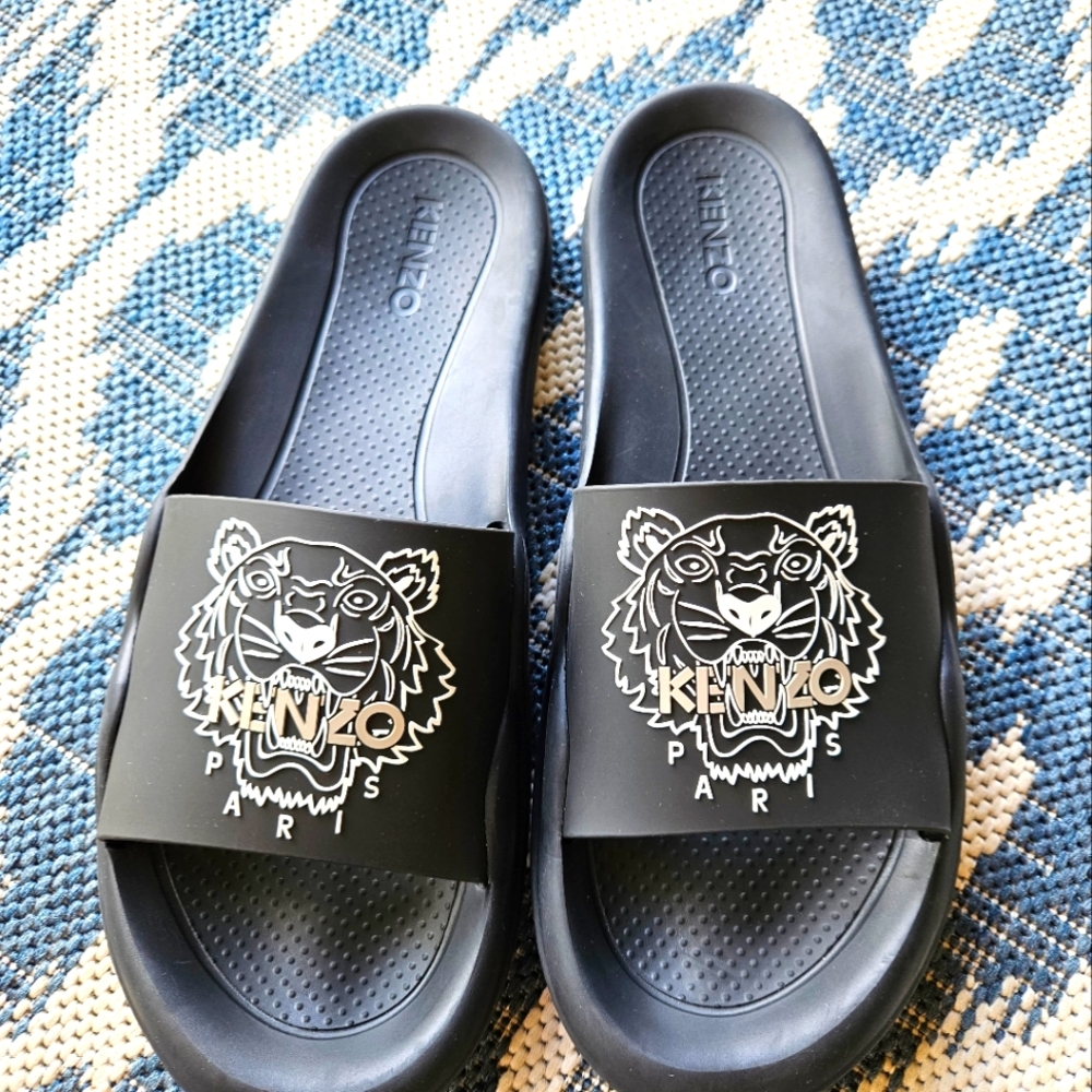 Kenzo logo rubber slides